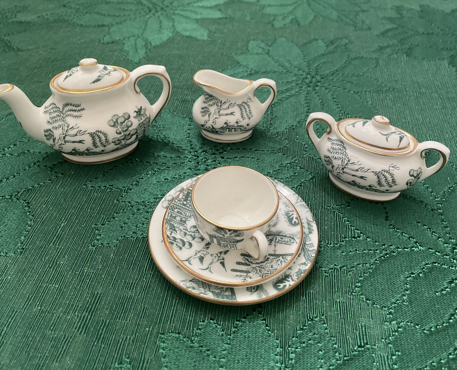 Mint!! Discontinued Coalport Rare Green Willow Pattern Mini Tea Set